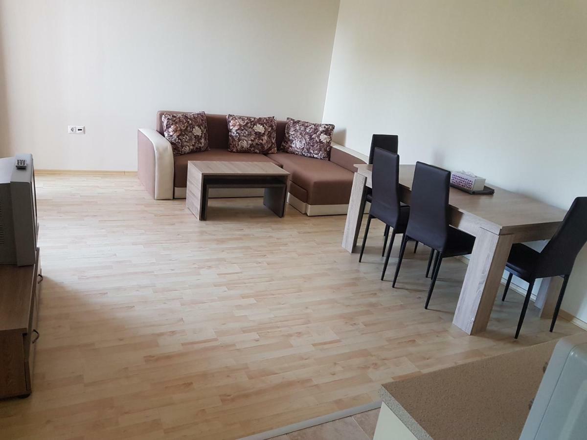 Paradise Apartment